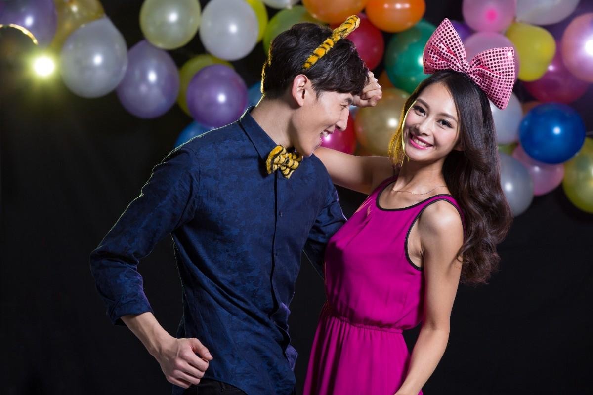 teenagers are practising dance moves for junior prom day