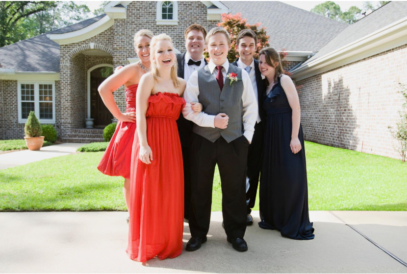 teens enjoying after prom and stays